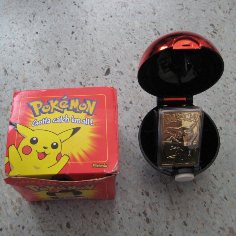23K Gold Plated Pikachu Pokemon trading card Poke Ball Limited Edition